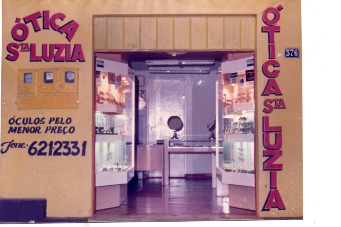 Fachada da Ótica Santa Luzia em 1988